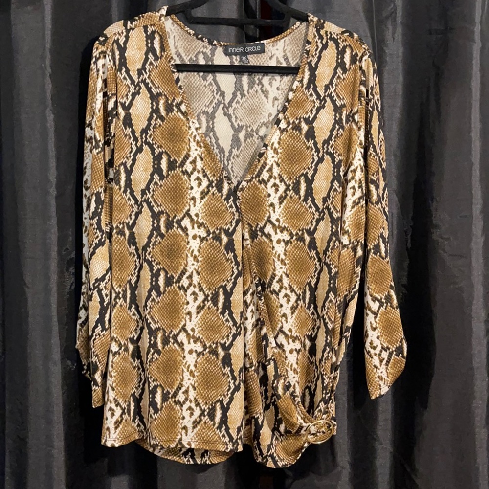 Long sleeve snake print top